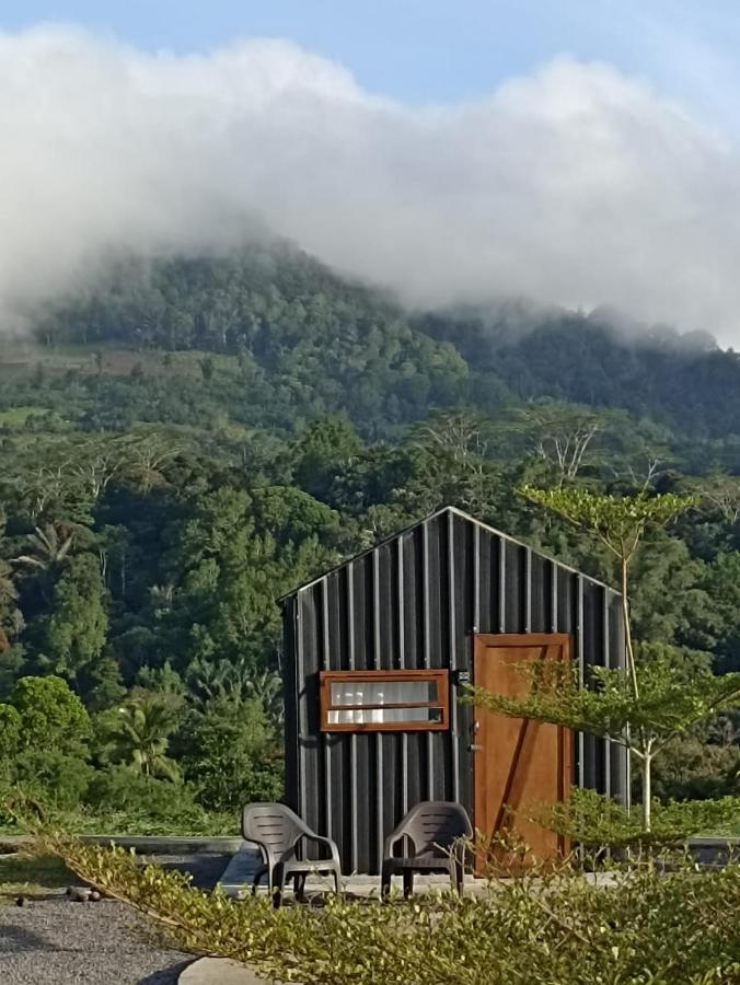 فندق Wawowow Tomohon المظهر الخارجي الصورة