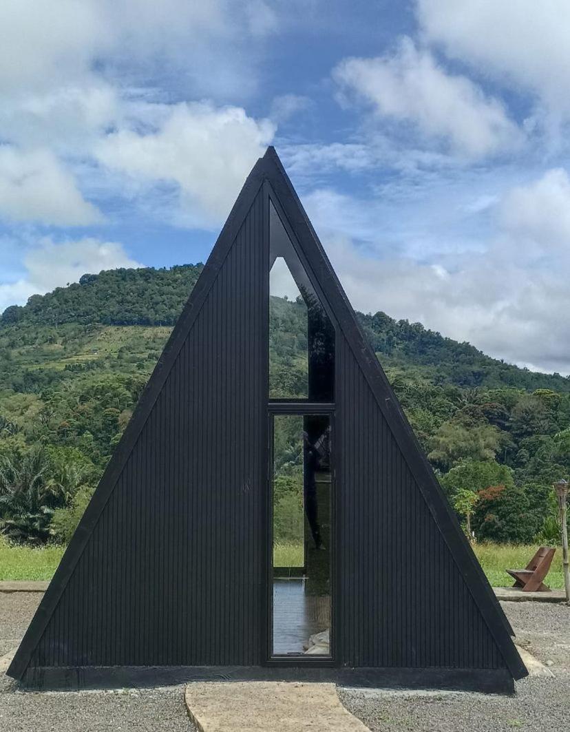 فندق Wawowow Tomohon المظهر الخارجي الصورة